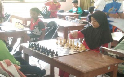 Pantang Menyerah, Siswi MIN 11 Gunungkidul Siap Lanjutkan Perjuangan di O2SN Ponjong